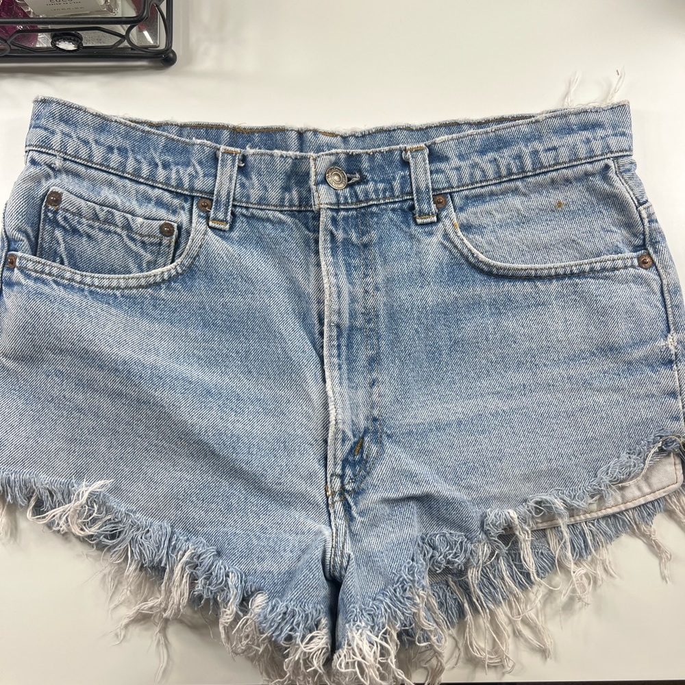 levi’s denim shorts. size 34x30
